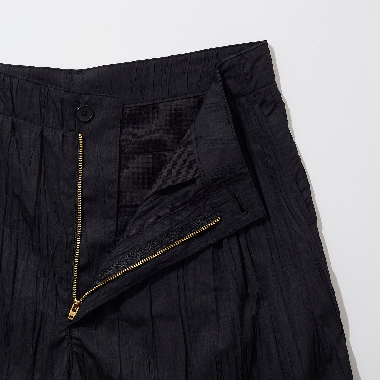 Random Pleated 3/4 Trousers