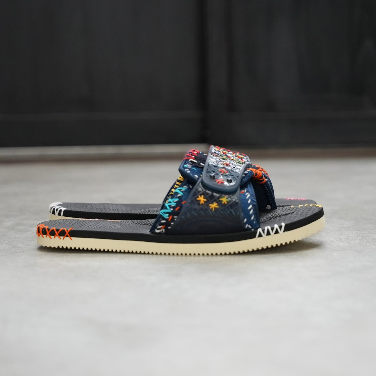 SUICOKE Sashiko Slides