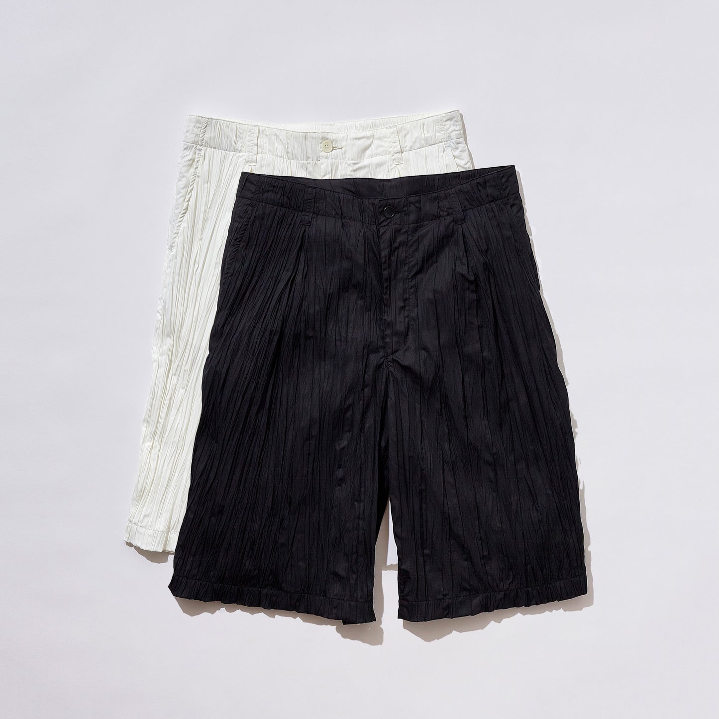 Random Pleated 3/4 Trousers