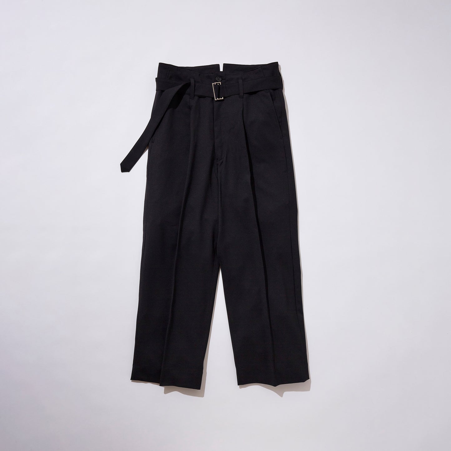 Single Pleated Belted Trousers