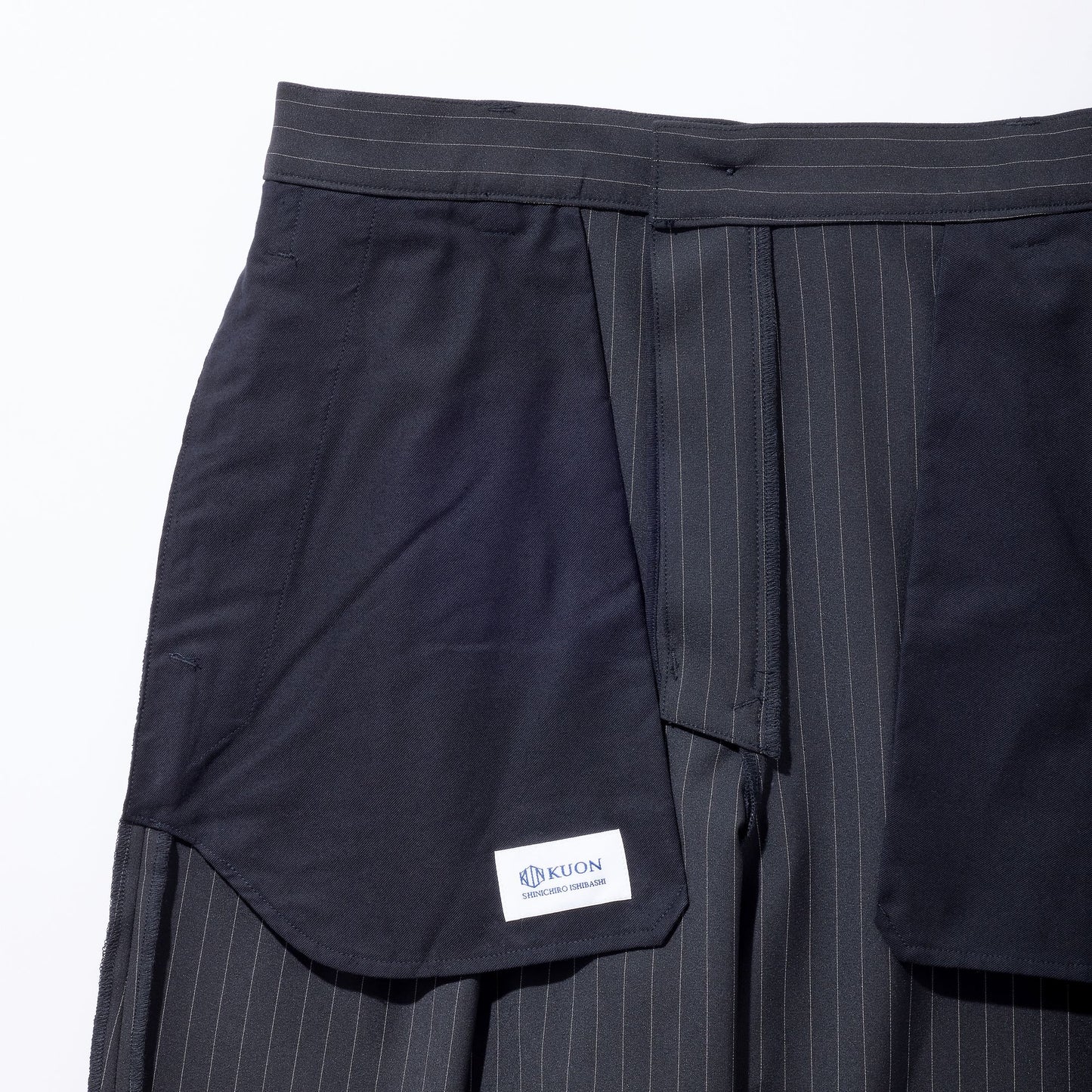 2 Tuck Trousers