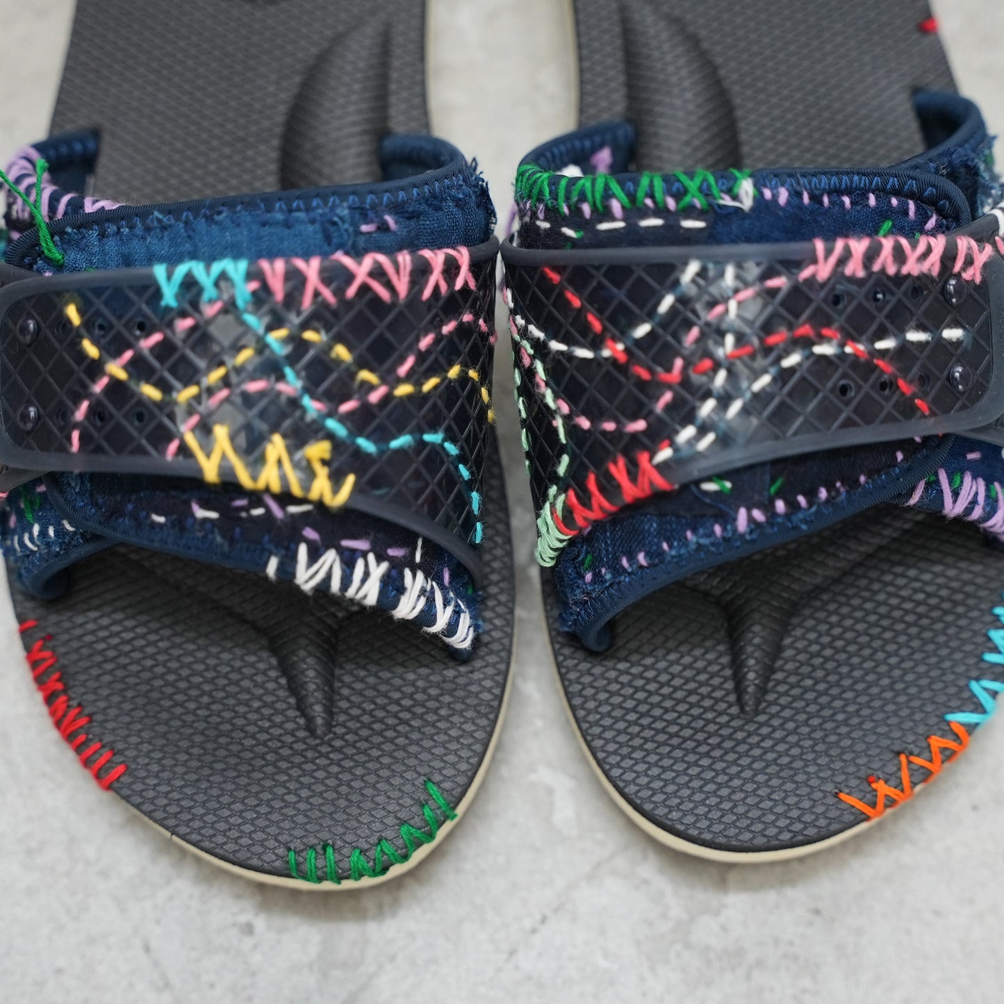 SUICOKE Sashiko Slides
